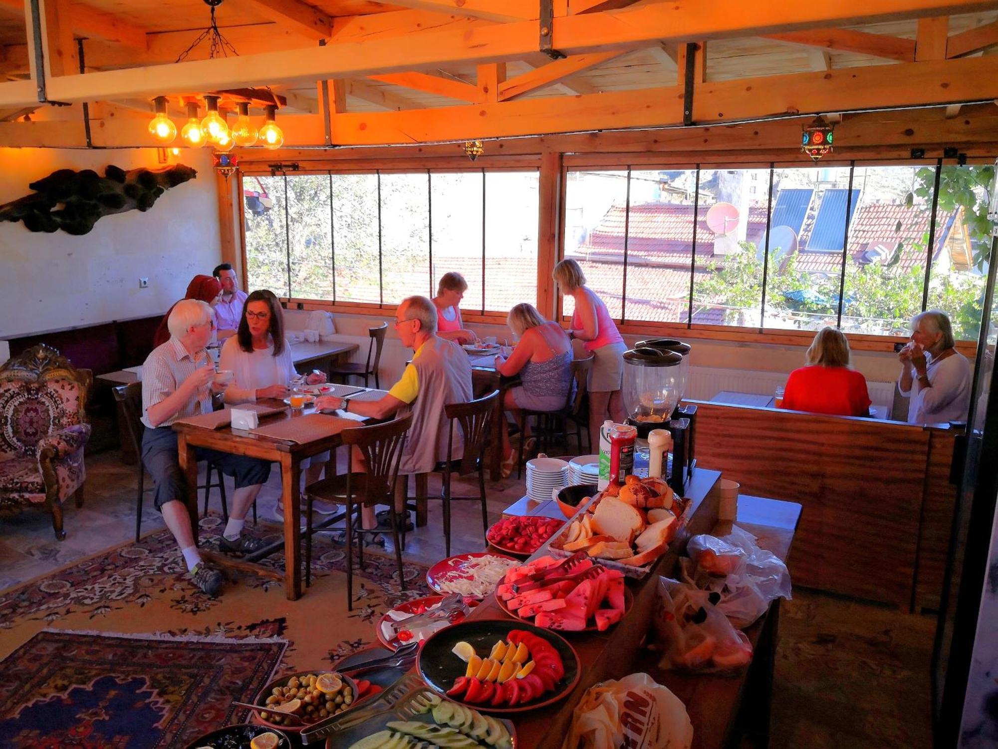 נבשהיר Larissa Cave Hotel מראה חיצוני תמונה