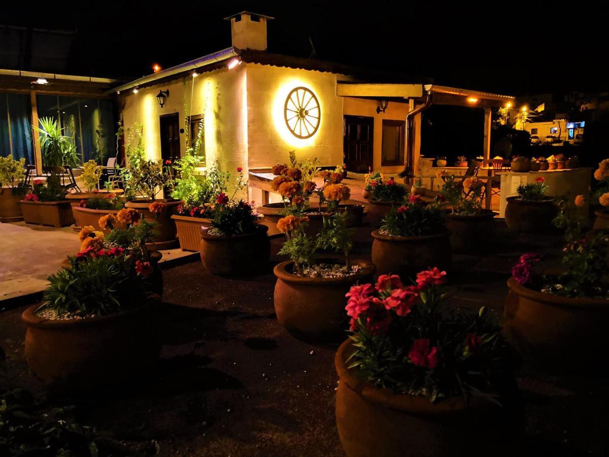 נבשהיר Larissa Cave Hotel מראה חיצוני תמונה