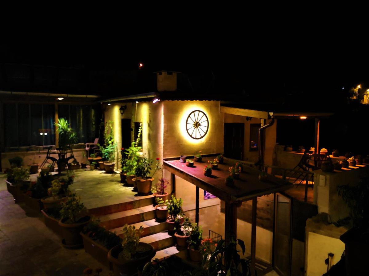 נבשהיר Larissa Cave Hotel מראה חיצוני תמונה